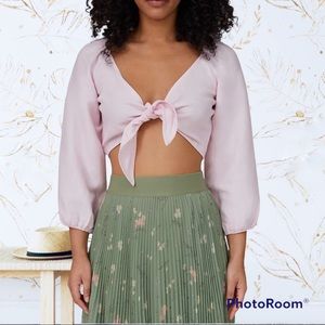 Aritizia Wilfred LINEN blend Magnolia Venus Crop Top Blouse in Light Pink